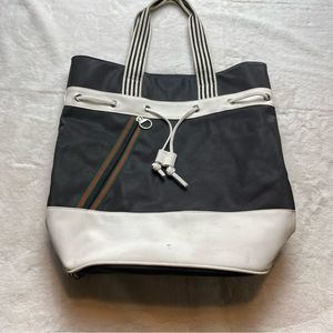 Mod Large Bucket Tote/Backpack Black and White